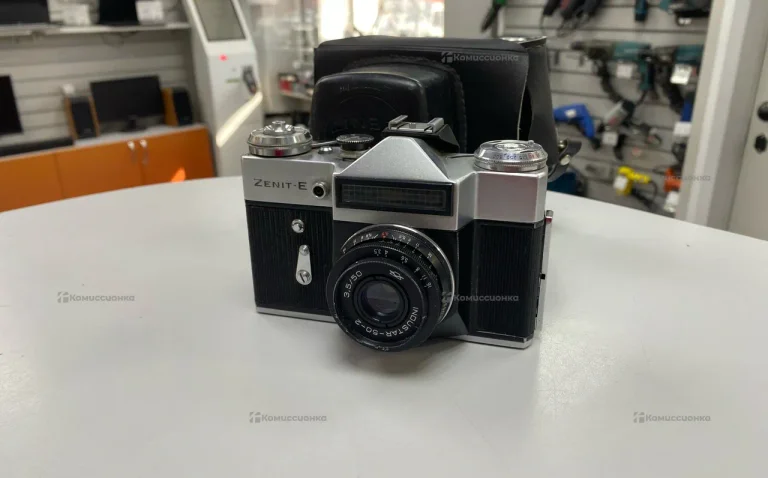 Фотоаппарат  Zenit-Е