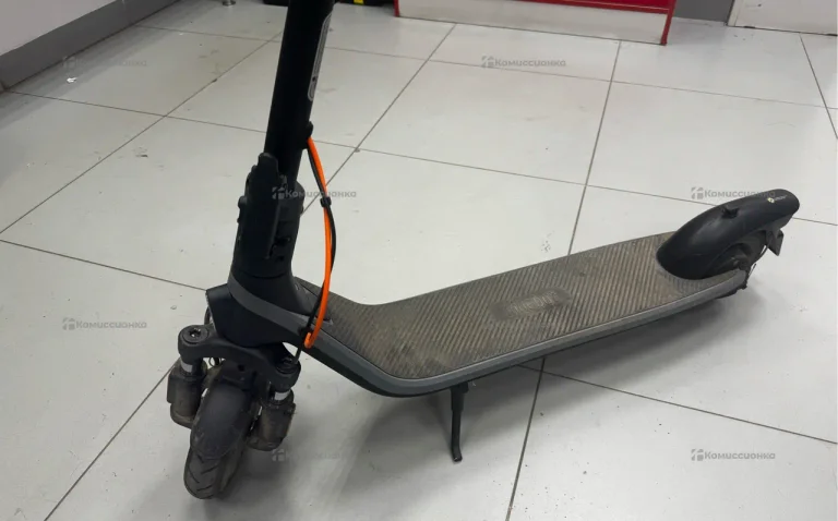Электросамокат Ninebot KickScooter E2 Plus 2