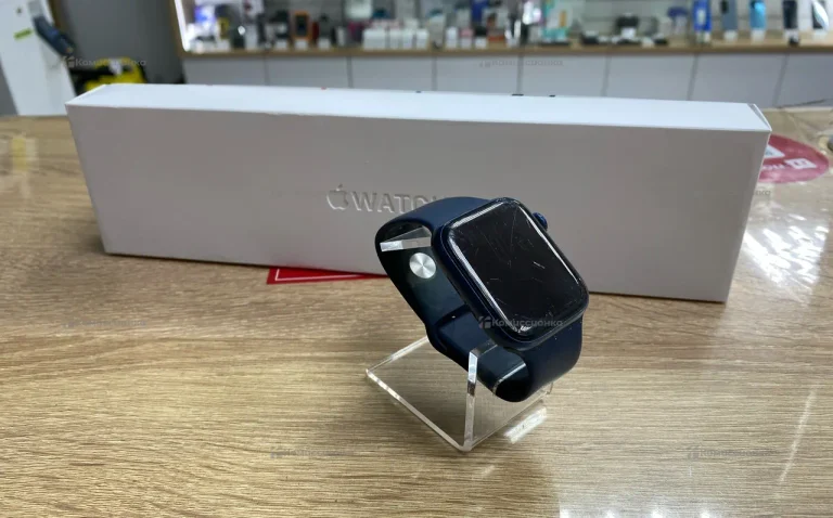 Часы Apple Watch 6 44mm