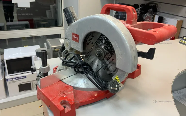 Торцовочная пила Elitech ПТ 1321 Промо