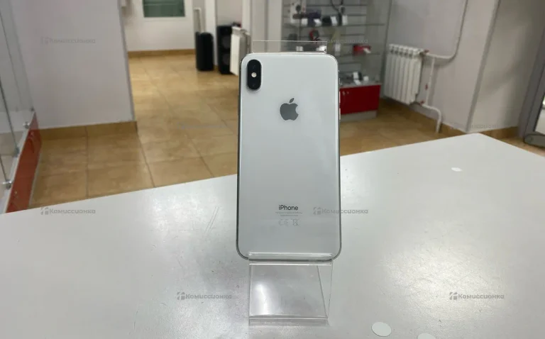 Apple iPhone XS 4/64 ГБ