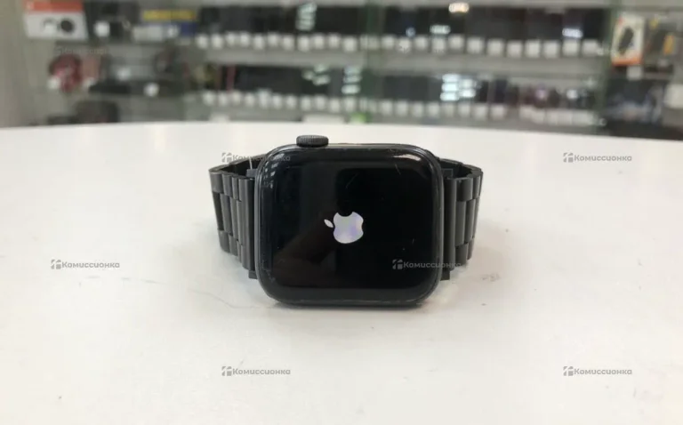 Часы Apple Watch SE 44mm