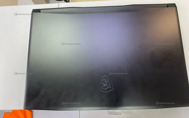 Ноутбук MSI Katana GF76 11UC