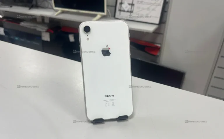 Apple iPhone XR 3/128 ГБ