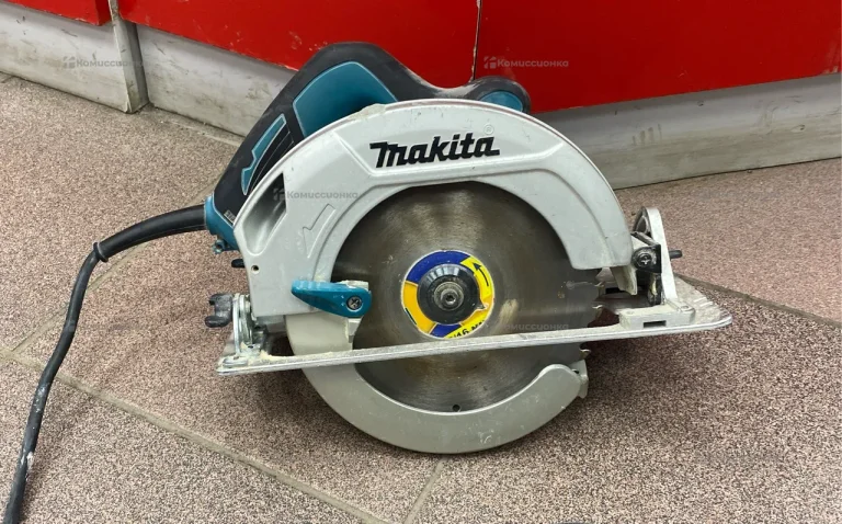 Дисковая пила Makita HS7601
