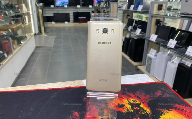 Samsung Galaxy J5 (2016) 2/16 ГБ