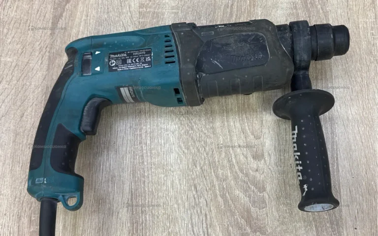 Перфоратор Makita HR2470
