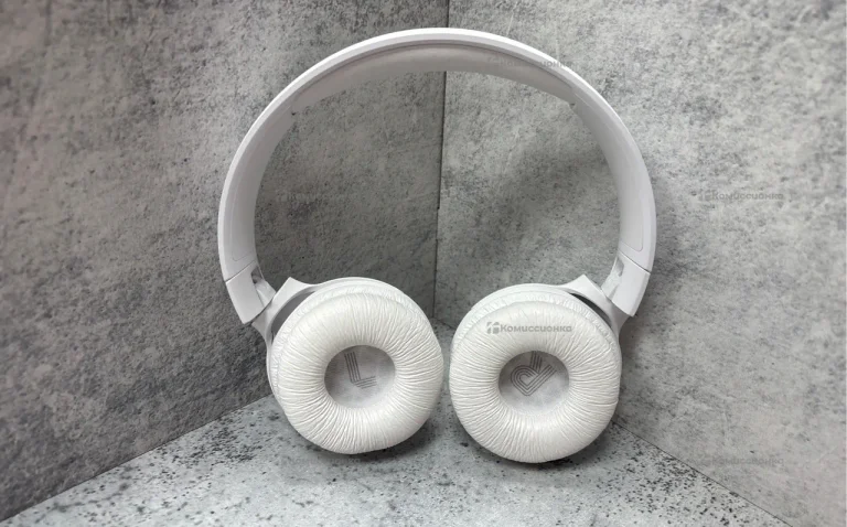 Наушники  JBL Tune 520