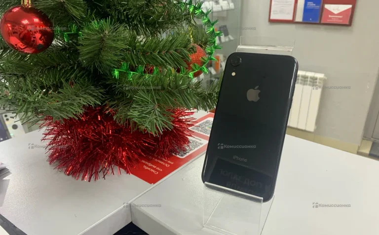 Apple iPhone XR 3/64 ГБ