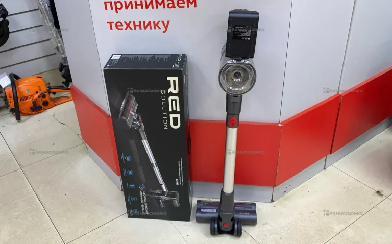 Пылесос RedSolution V3060