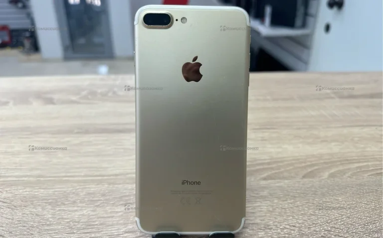 Apple iPhone 7 Plus 3/32 ГБ