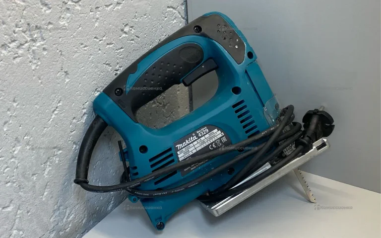 Электролобзик makita 4329