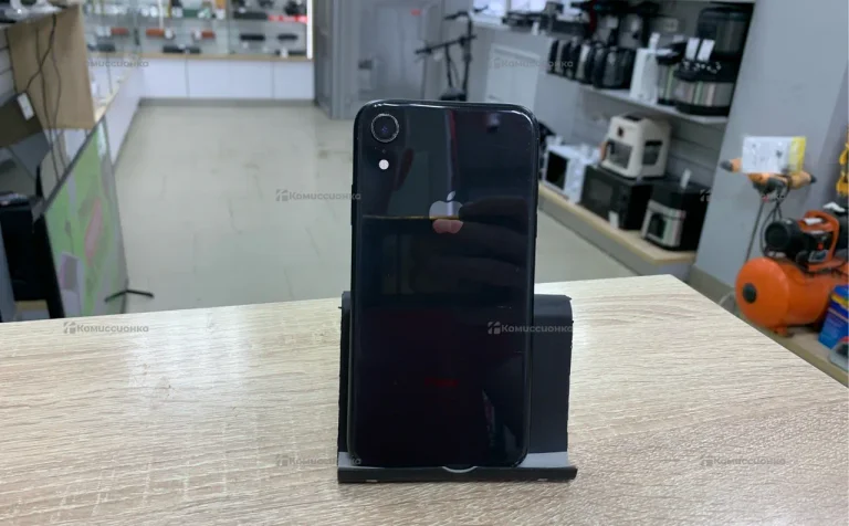 Apple iPhone XR 4/128 ГБ