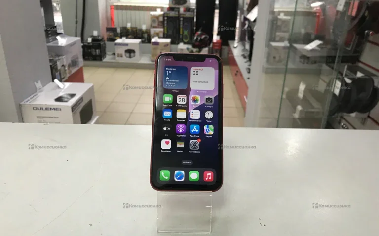Apple iPhone 11 4/64 ГБ