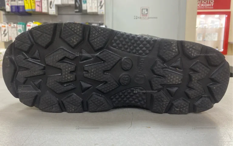 Зимняя обувь 46