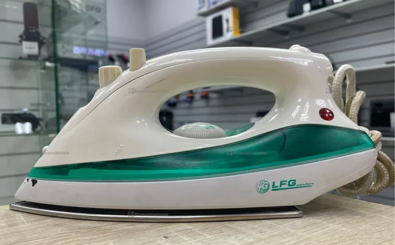 Утюг LGF 8226