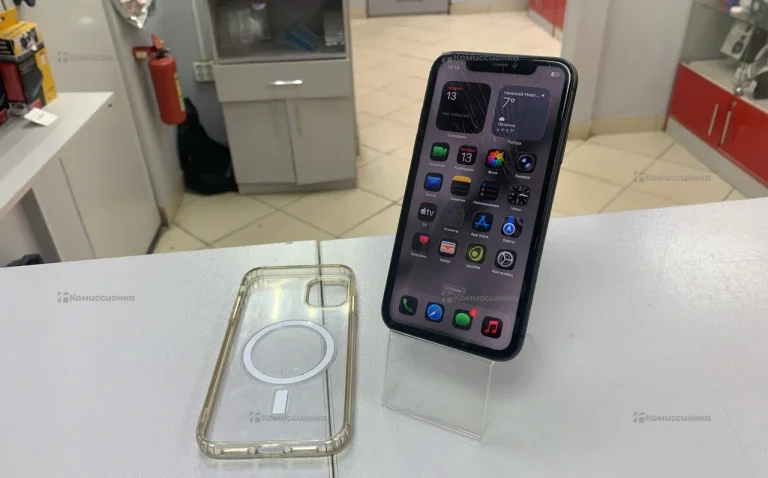Apple iPhone 11 4/64 ГБ