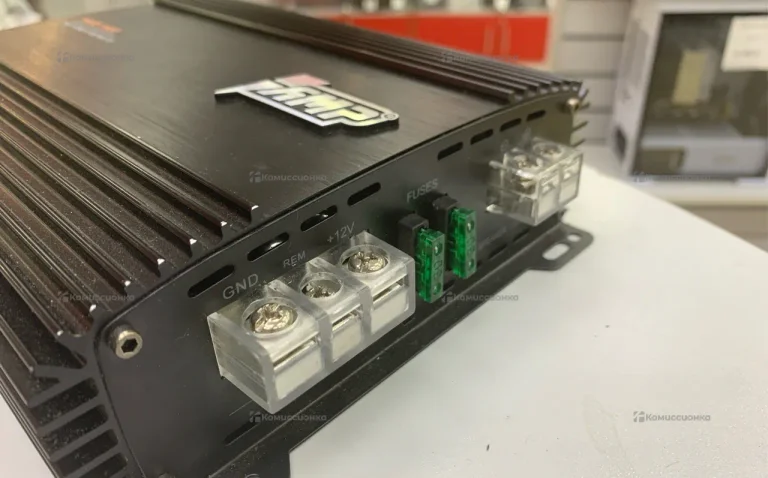 Усилитель  AMP mass1600
