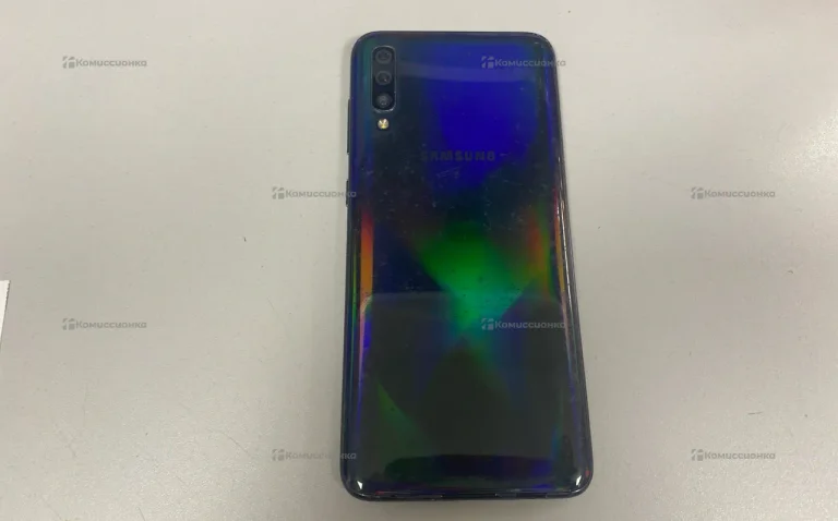 Samsung Galaxy A70 6/128 ГБ