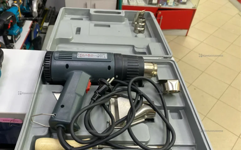Профессиональный строительный фен DeFort DHG-1500C