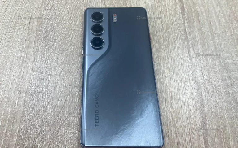 Tecno Camon 40 Pro 8/256 ГБ