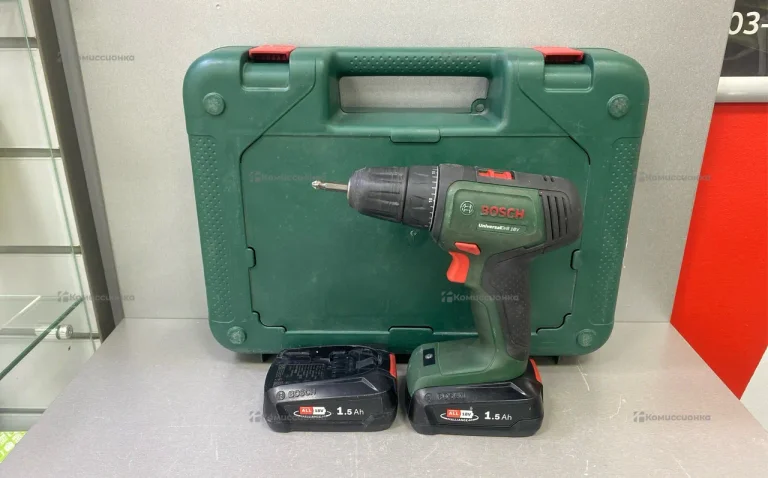 Дрель-шуруповерт Bosch Universaldrill 18v
