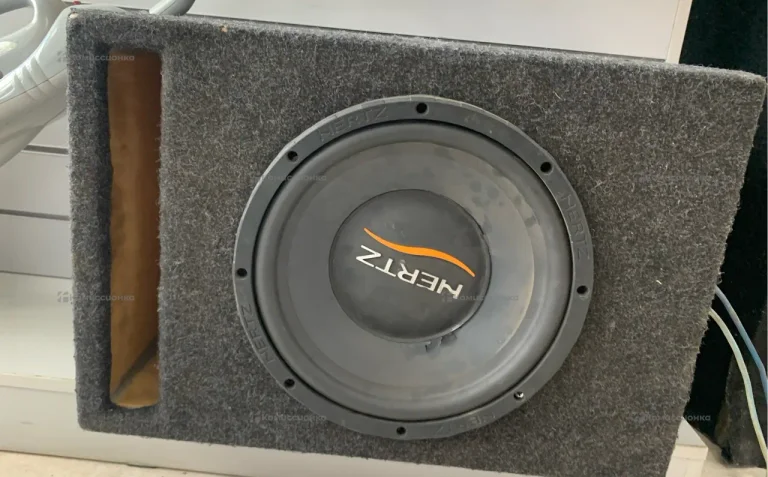 Сабвуфер  Hertz