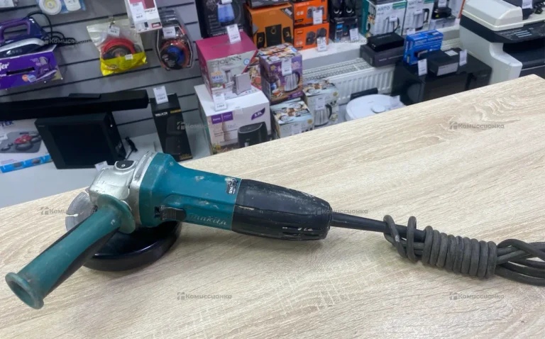 УШМ makita GA5030
