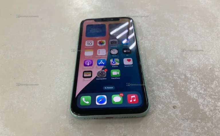 Apple iPhone 11 4/64 ГБ