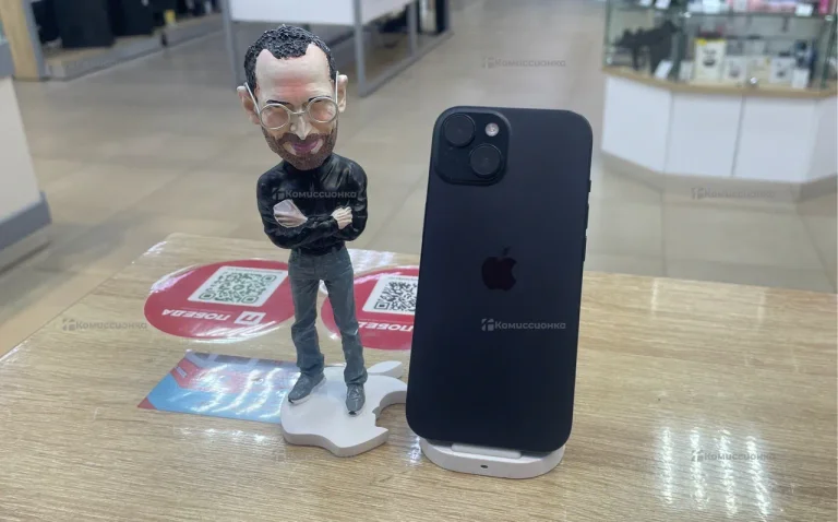 Apple iPhone 15 6/128 ГБ