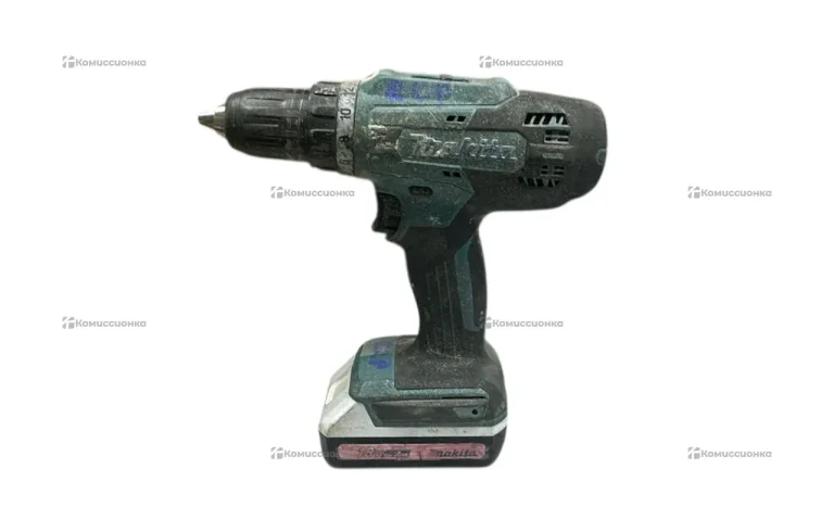 Аккумуляторная дрель-шуруповерт Makita DF488DWE