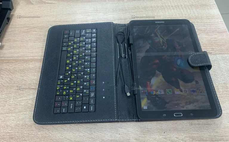 Планшет Samsung Galaxy Tab E 9.6 SM-T561N 8Gb