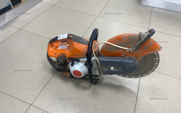 Бензорез Holzforma GC420