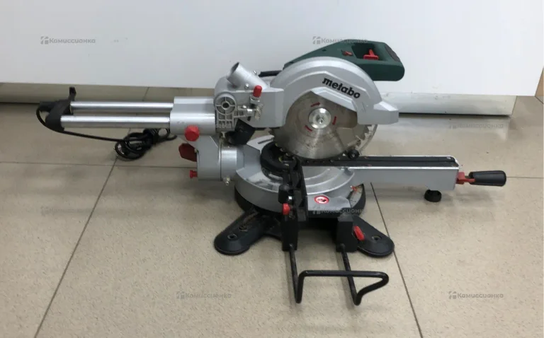 Торцовочная пила metabo KGS 216