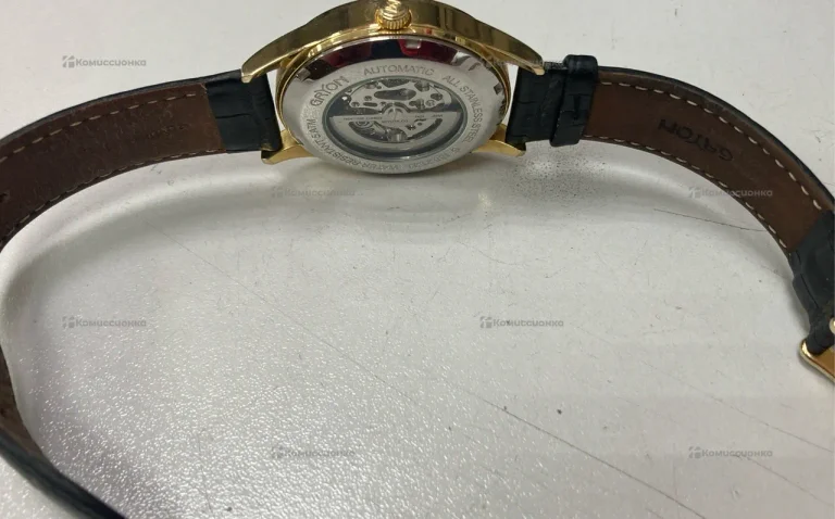 Часы Gryon G 136.21.133