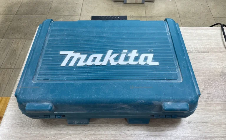 Дрель-шуруповерт makita 8281DWAE