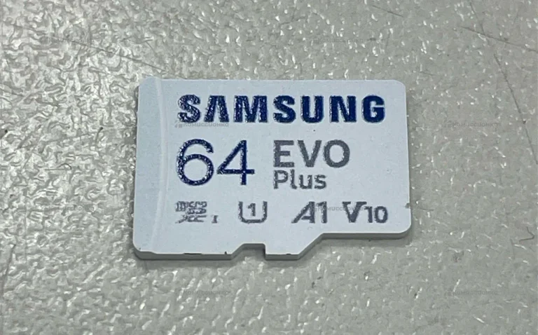 Карта памяти Samsung EVO Plus microSDXC 64 ГБ