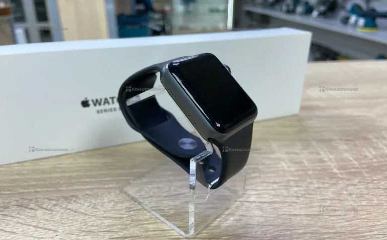 Часы Apple Watch 3 38mm