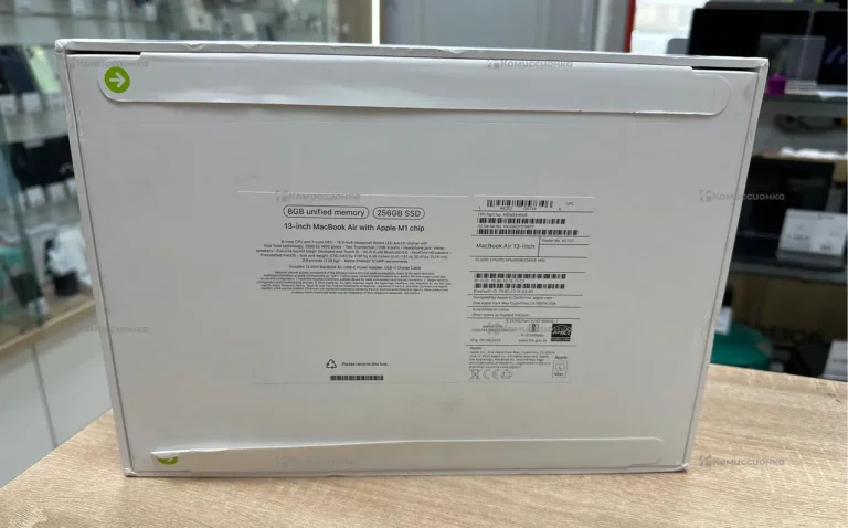 Ноутбук Apple MacBook Air 13 2020 M1 8/256 ГБ