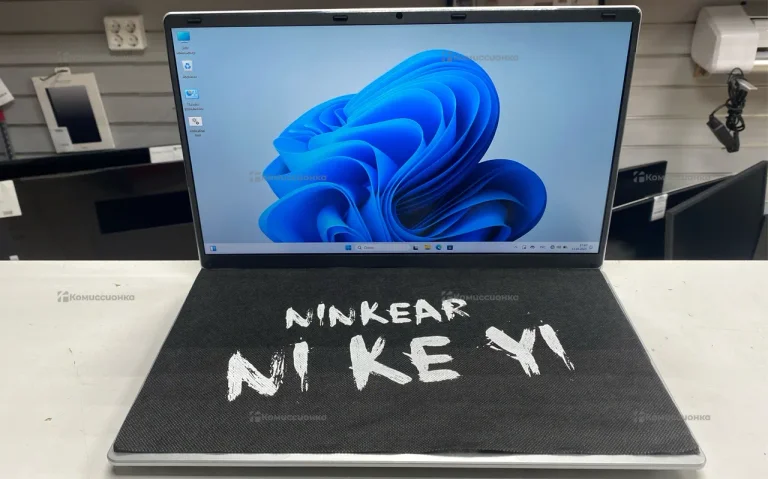 Ноутбук Eii P142