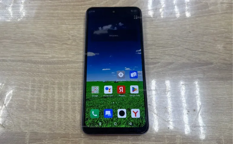 Infinix Hot 30 Play 8/128 ГБ