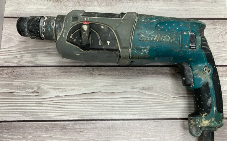 Перфоратор Makita HR2470