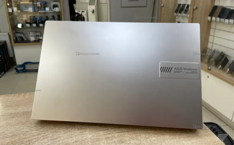Ноутбук Asus Vivobook GO E1504