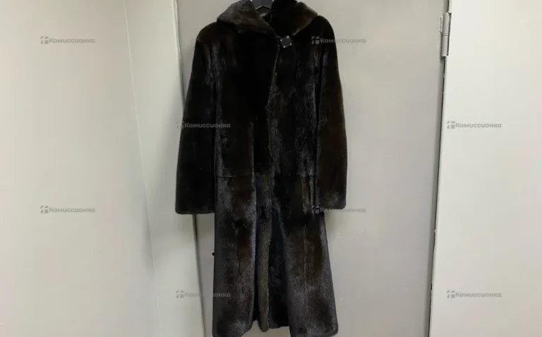 Шуба норковая Black Lama 46 размер