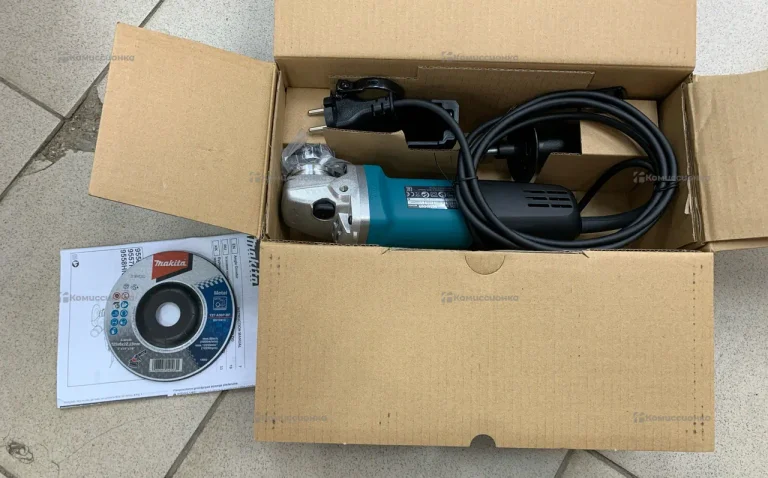 УШМ Makita 9558HNR