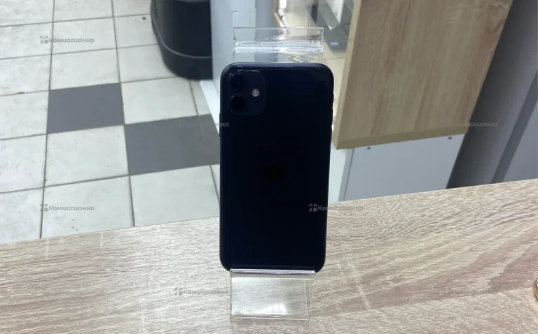 Apple iPhone 11 4/128 ГБ