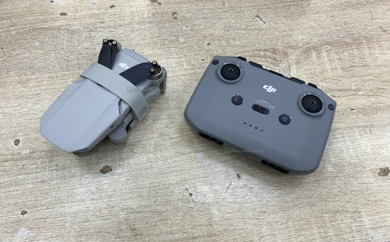 DJI Mini 2 Fly More Combo