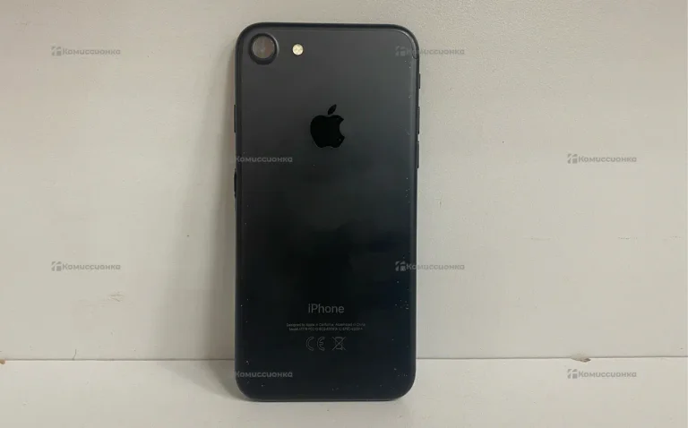 Apple iPhone 7 2/32 ГБ
