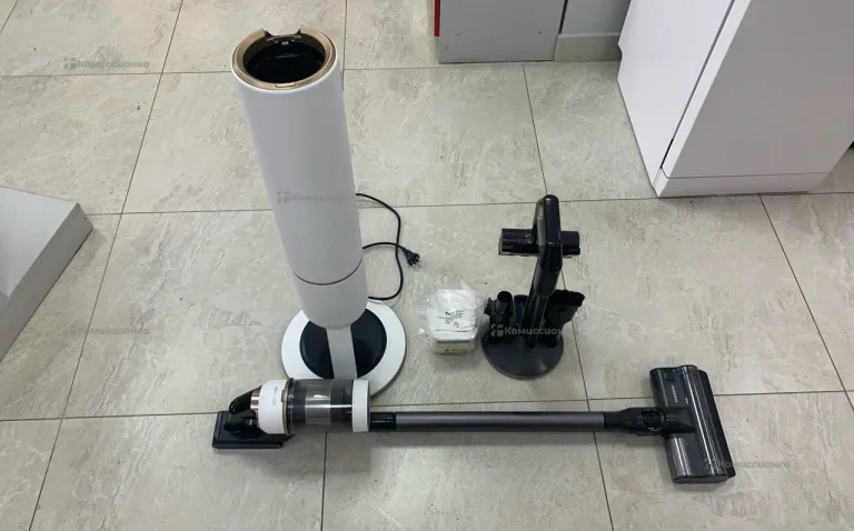 Пылесос Samsung VS80F28DLP