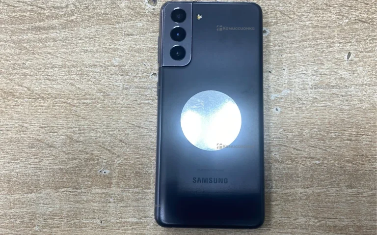 Samsung Galaxy S21 8/128 ГБ